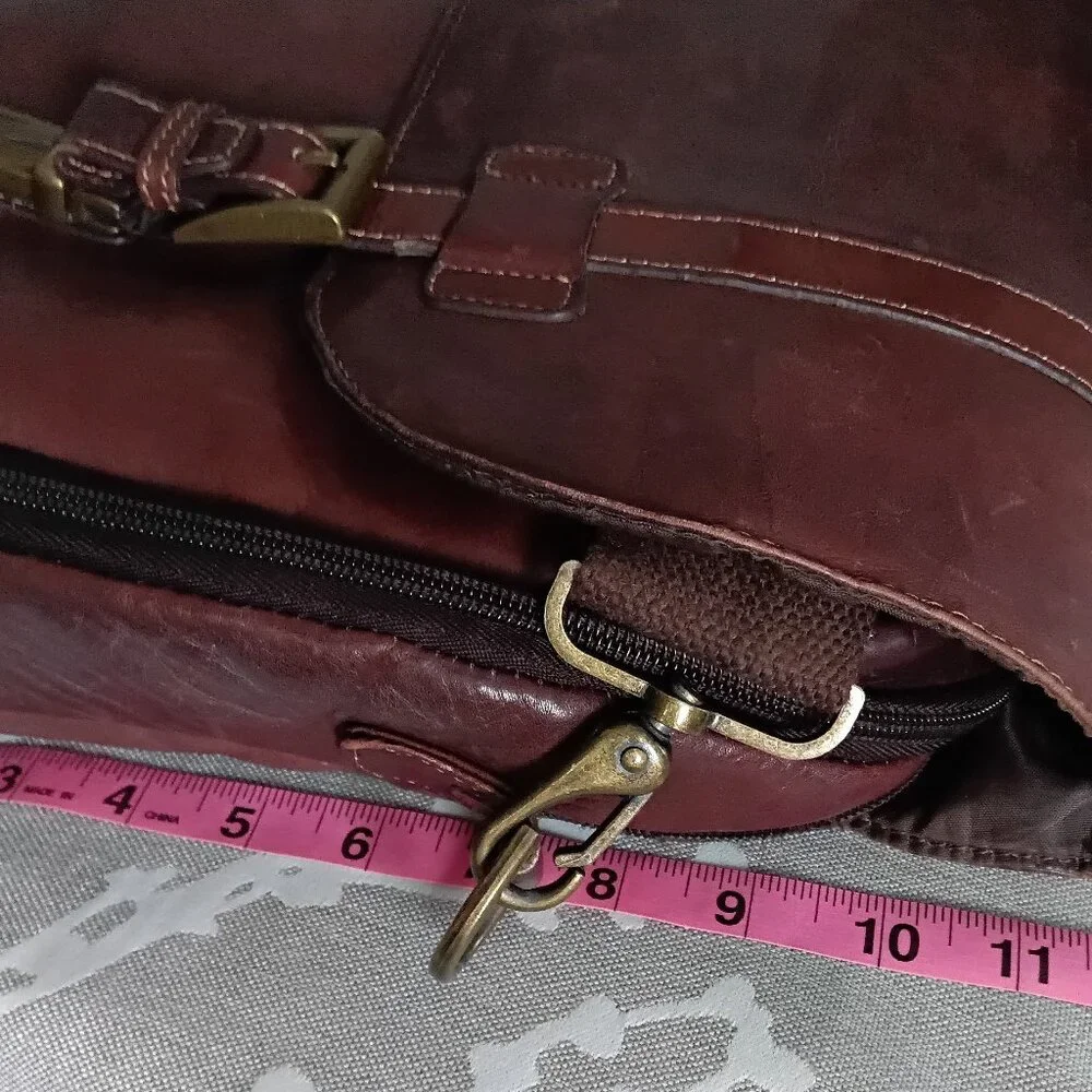 Kenneth Cole REACTION Leather Business messenger briefcase laptop bag